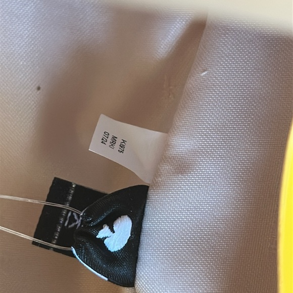 Kate Spade Taxi Cab Handbag w/dust cover - Picture 8 of 16